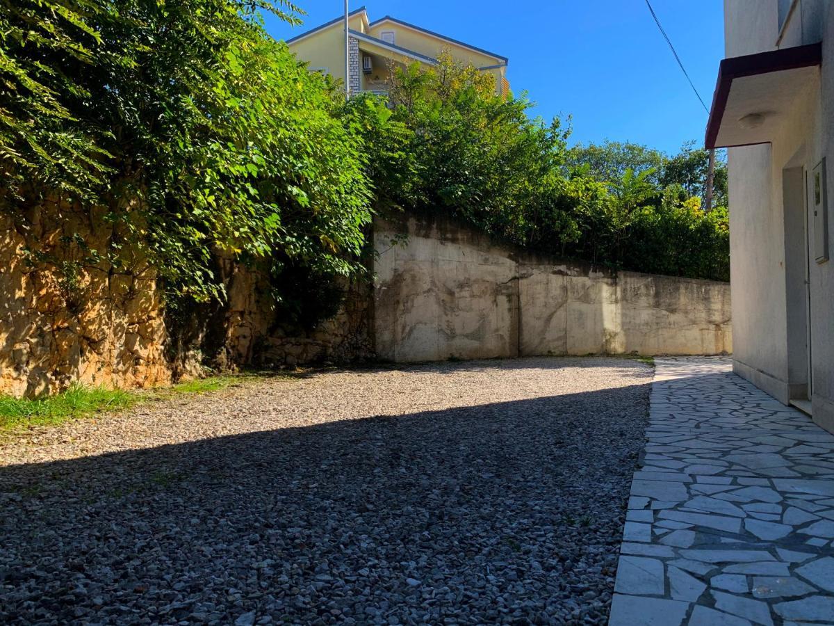 Apartments Julija Crikvenica Exterior photo
