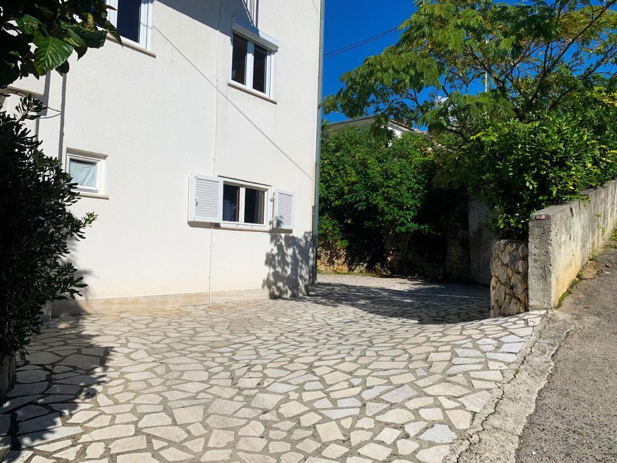 Apartments Julija Crikvenica Exterior photo
